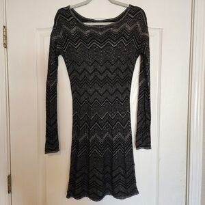 Express black and silver chevron long sleeve dress Size M